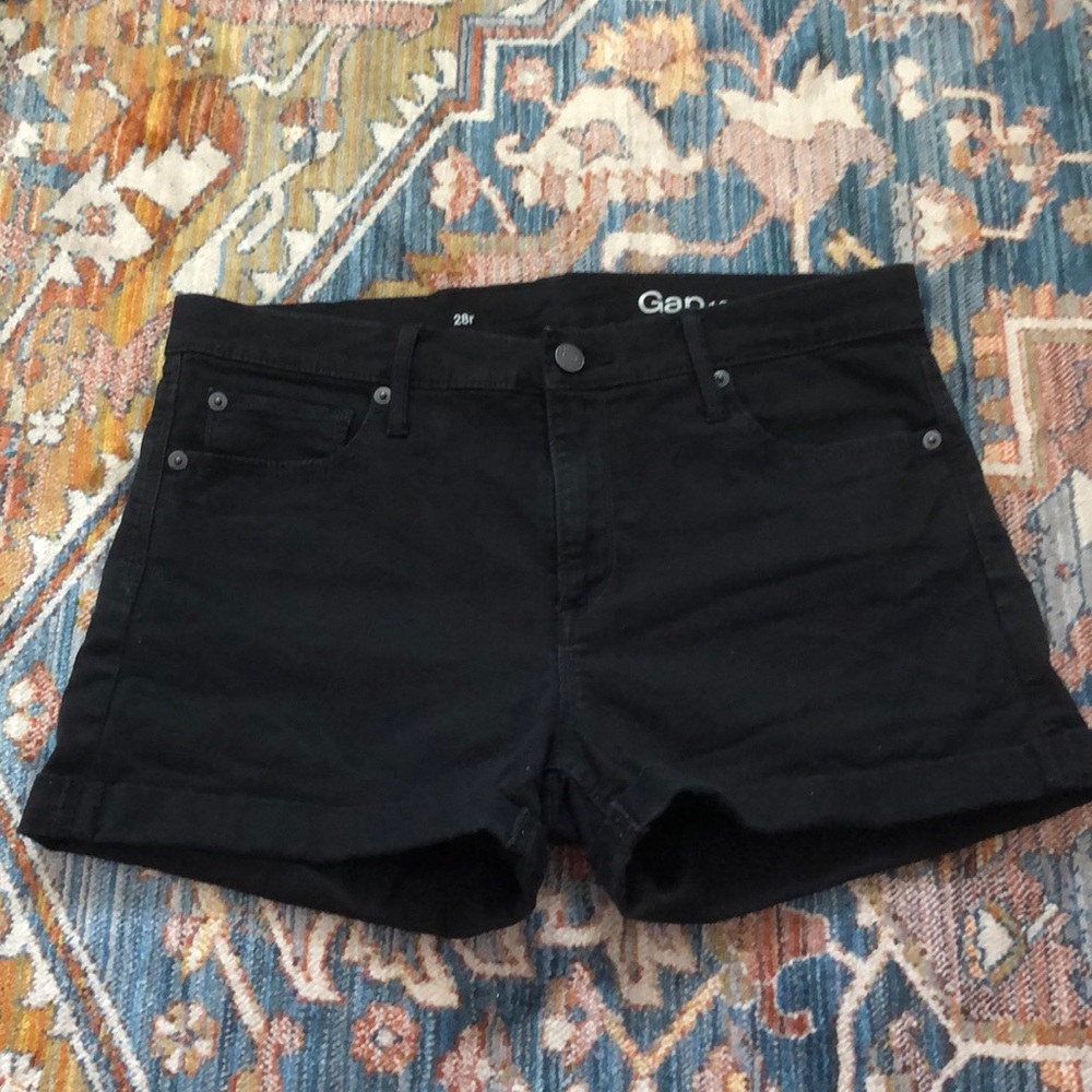 GAP shorts in black
